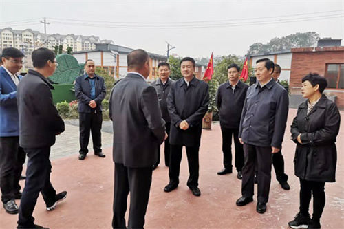 公安部常務副部長王小洪